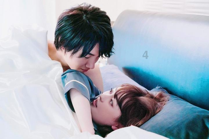 无限翻滚小球